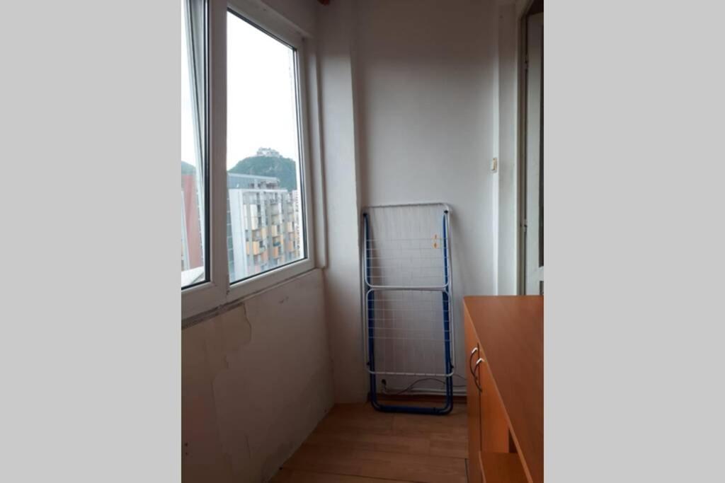 Cosy 2-Bedroom Apartment With An Amazing Panorama Deva Bagian luar foto
