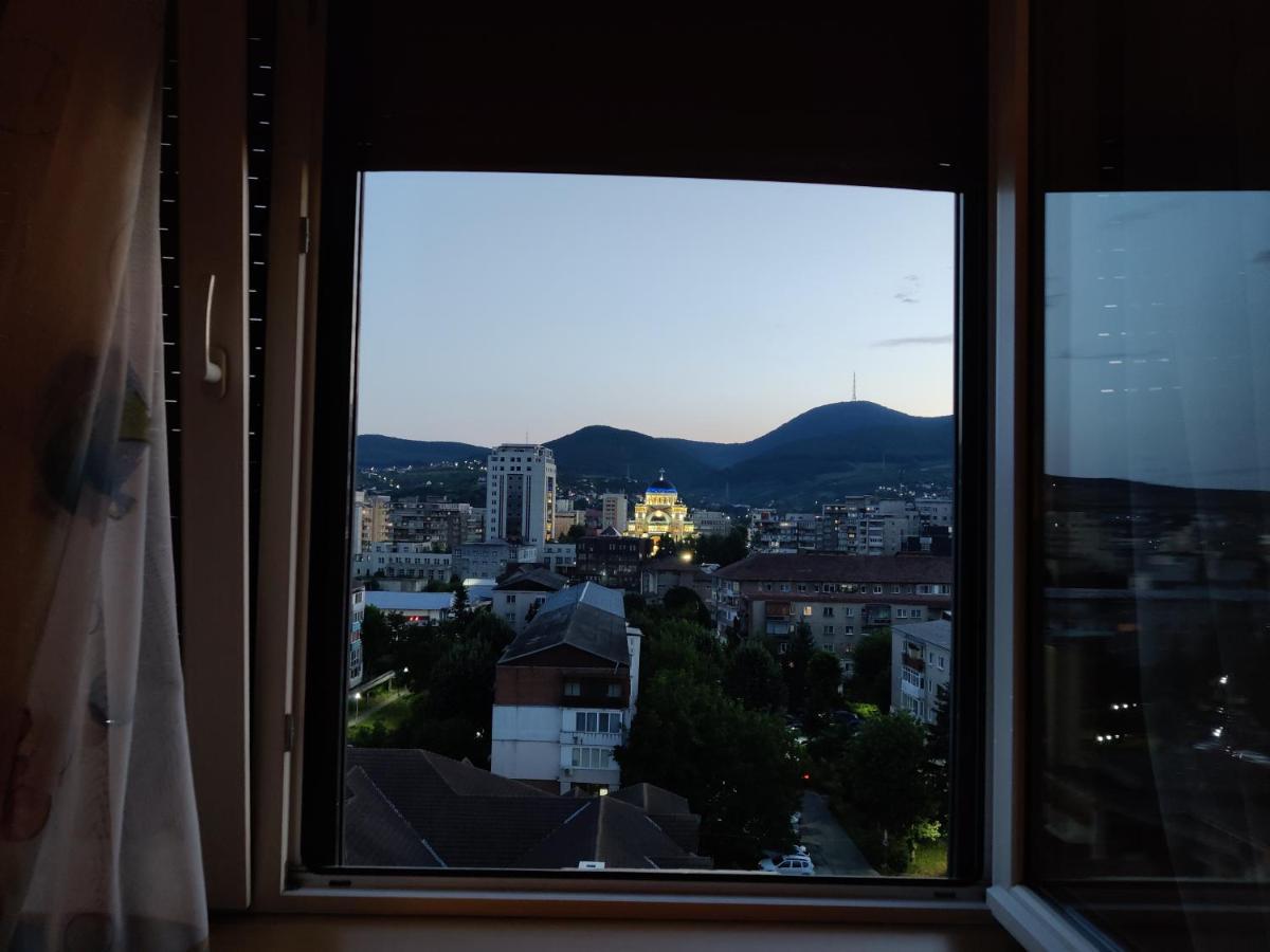 Cosy 2-Bedroom Apartment With An Amazing Panorama Deva Bagian luar foto